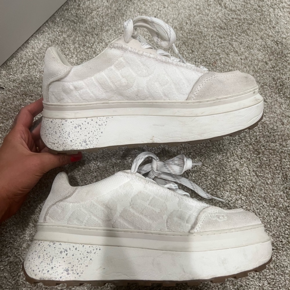 Ugg platform sneaker